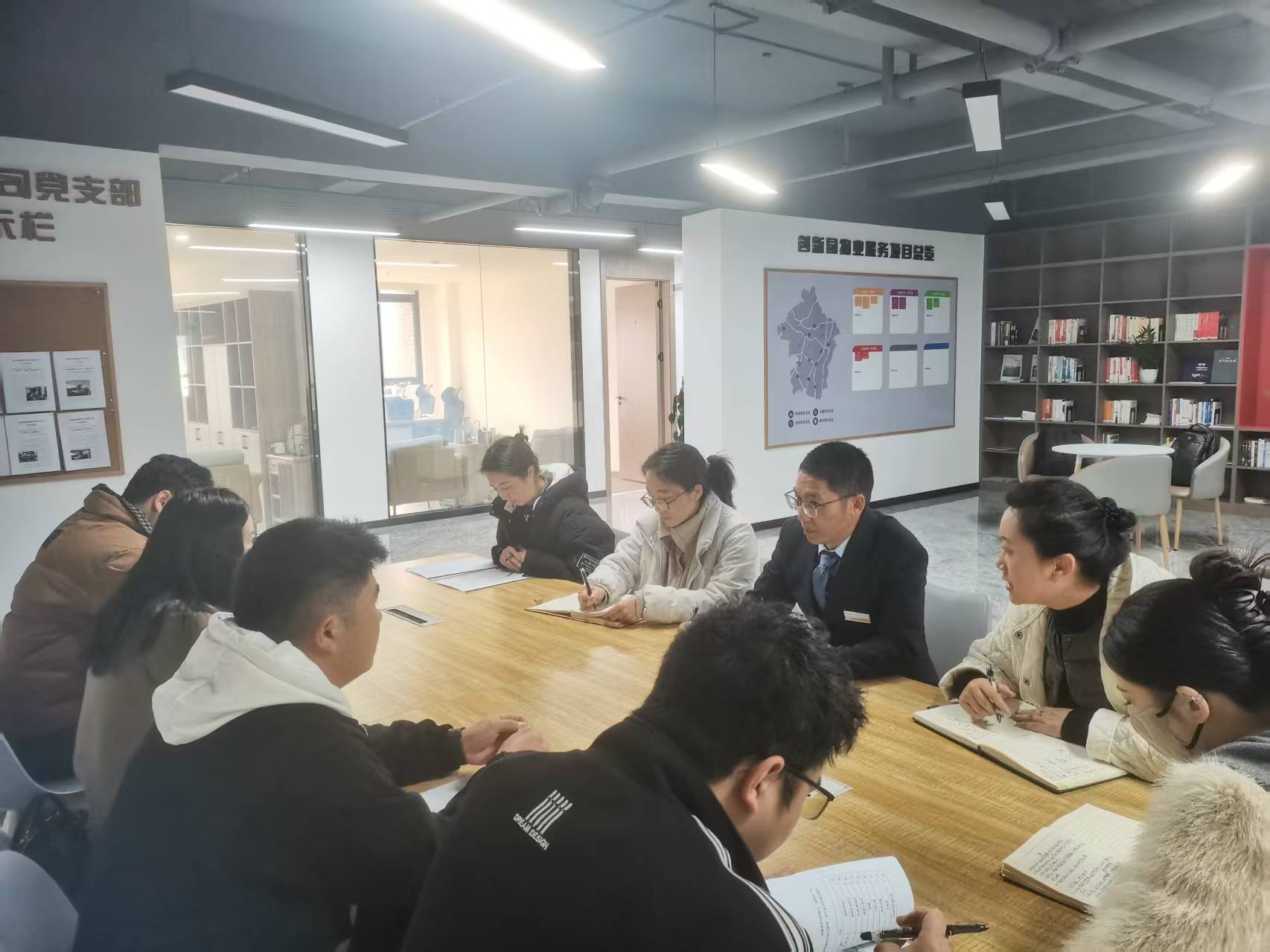 1737527786663068229.jpg deb356cfa5cbdbc1adeb75a9ba0a996.jpg